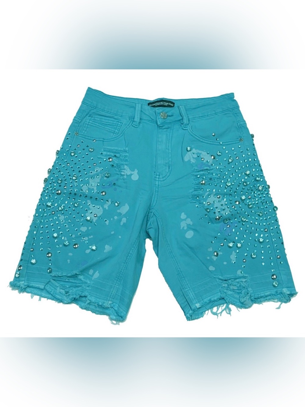 Hudson Homme de Douleur STUD & STONE DENIM SHORT

Style# 643

Color: Blue